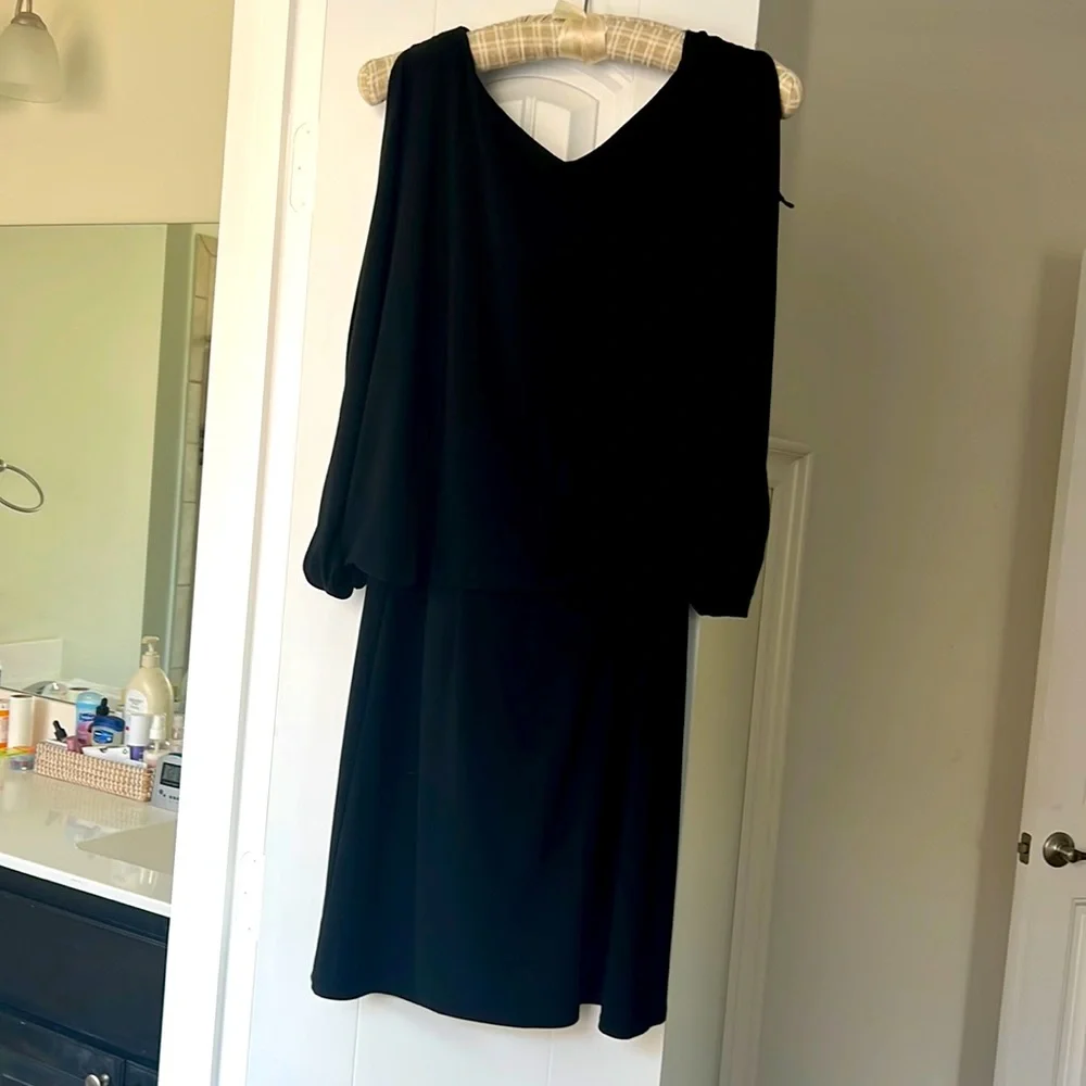 Jessica Simpson Cold Shoulder Elastic Waist Black Toga Dress size M - Picture 1 of 3